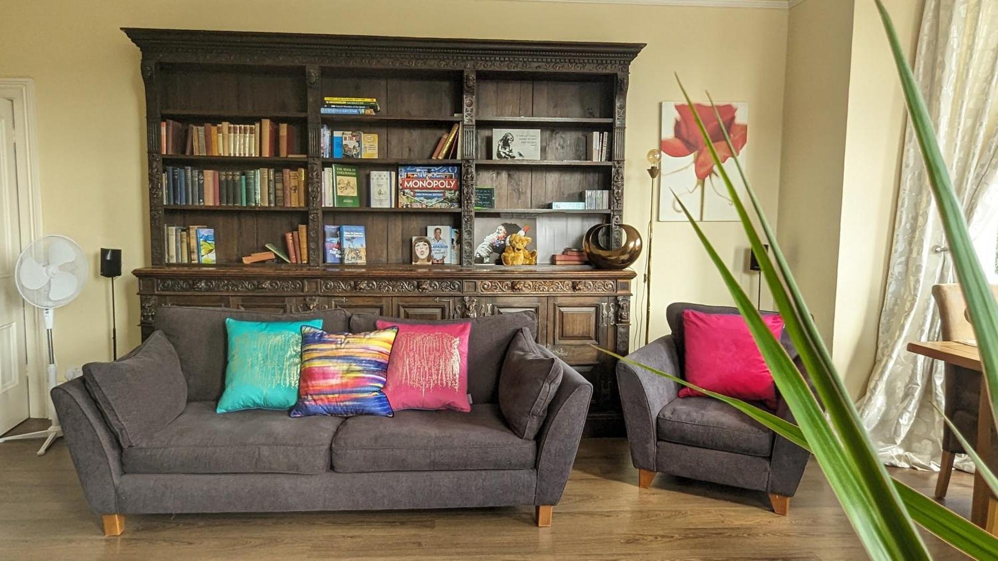 Cotswold Vip Regency Lodge كيلتنهام المظهر الخارجي الصورة